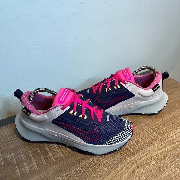 Nike Sample Juniper Trail 2 GORE-TEX Womens 8 Waterproof Trail Running Shoes New - Picture 2 of 11